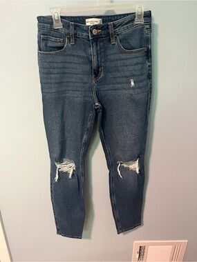 Abercrombie & Fitch Distressed High Rise Skinny Jeans
